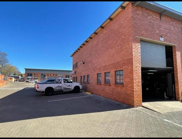 INDUSTRIAL PROPERTY TO RENT IN HENNOPSPARK